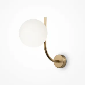 Stenska svetilka MOD109WL-01BS medenina in belo steklo | Moderna svetilka